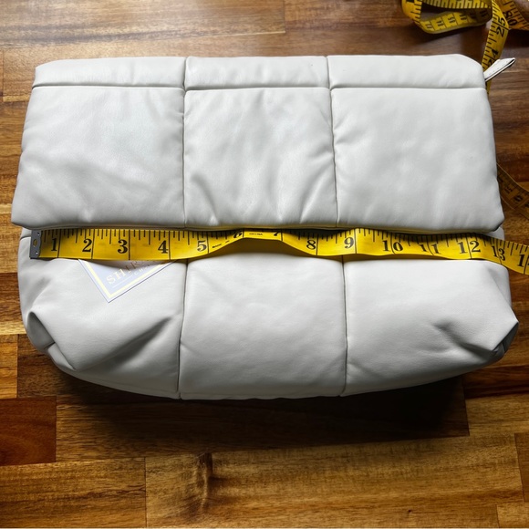 Shiraleah Crossbody or Shoulder Clutch Ivory Puffer with Gold Accents - Picture 5 of 10